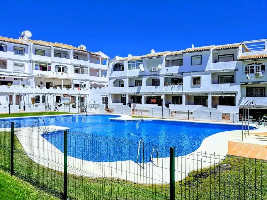 아파트 Appartement Cosy Avec Piscine 푸엔히롤라